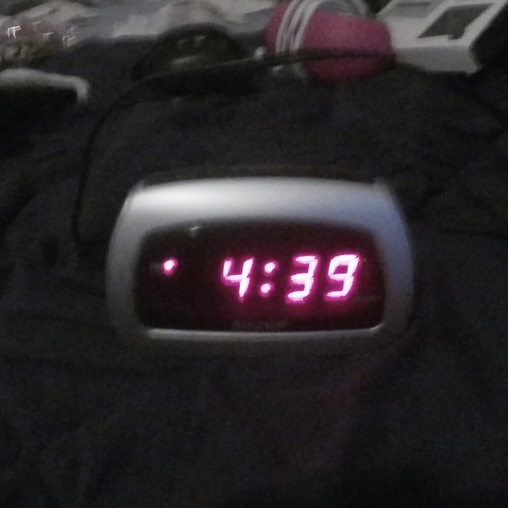 Sharp Alarm Clock, Black/Gray